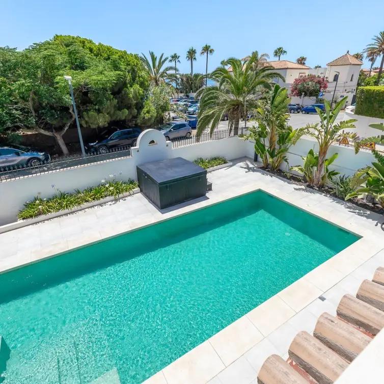 Sale of detached villa in Carib Playa