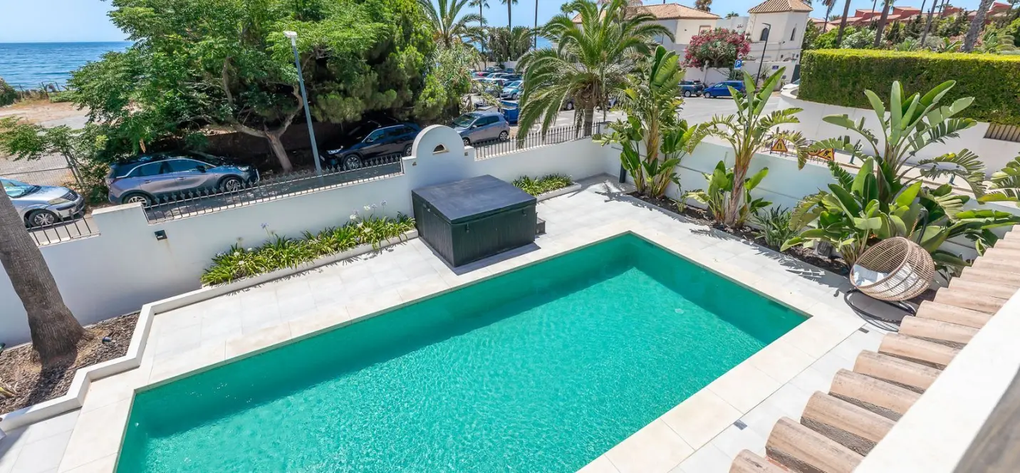 Sale of detached villa in Carib Playa 0