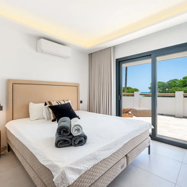Sale of detached villa in Carib Playa