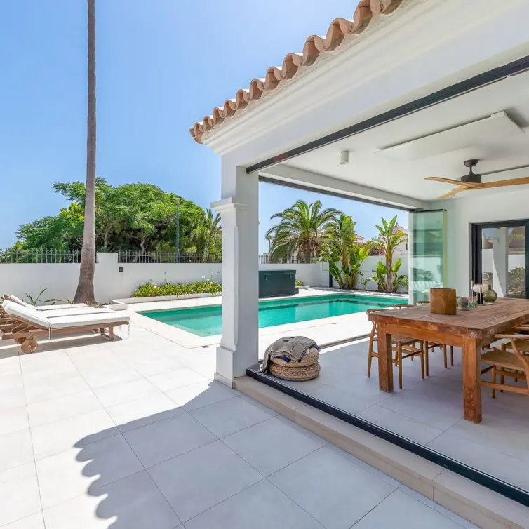 Venta de villa independiente en Carib Playa