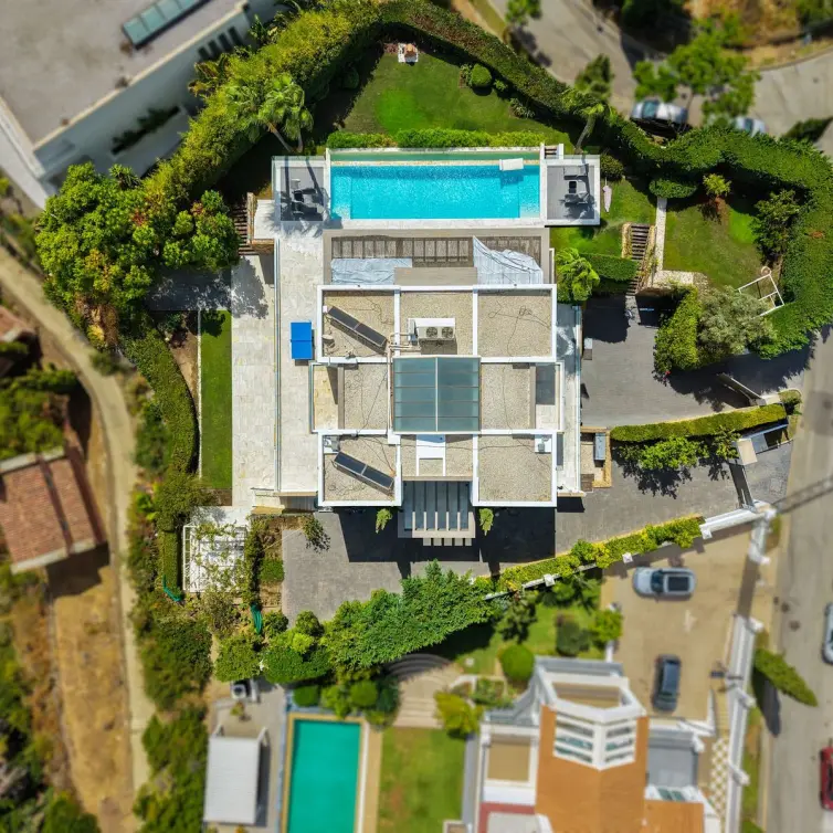 Sale of detached villa in Benahavís