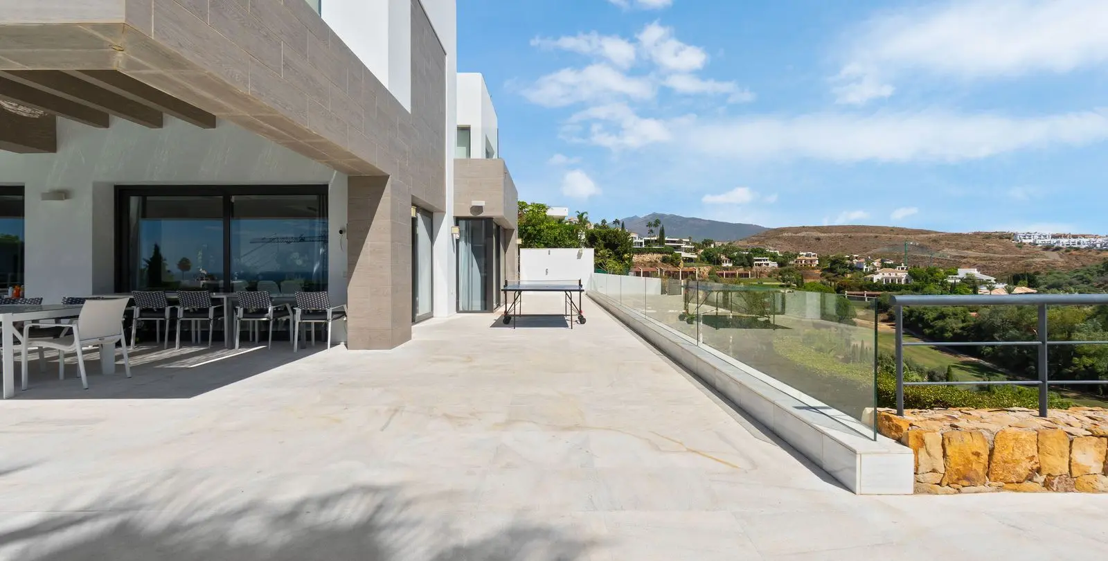 Sale of detached villa in Benahavís 23