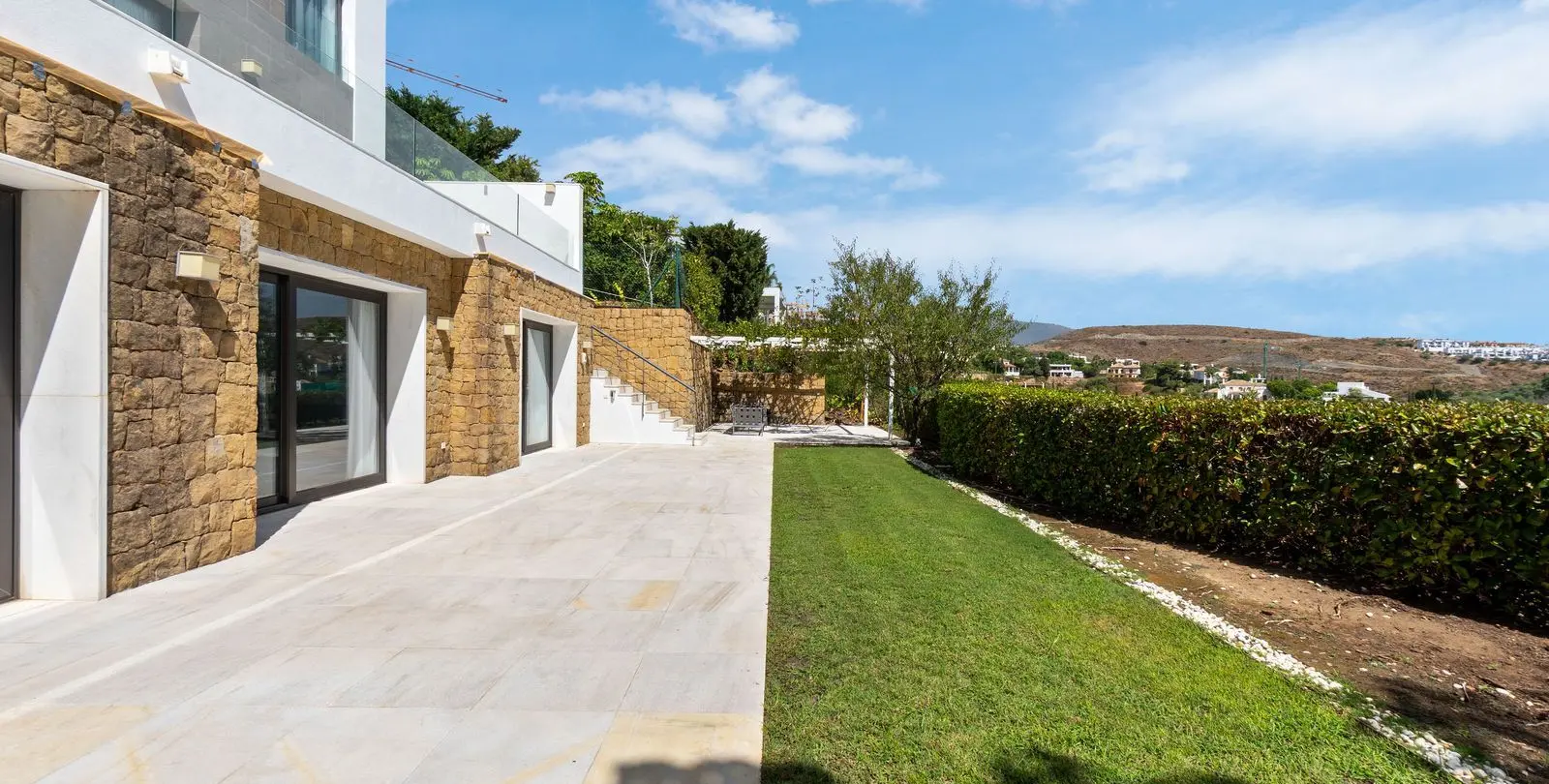 Sale of detached villa in Benahavís 33