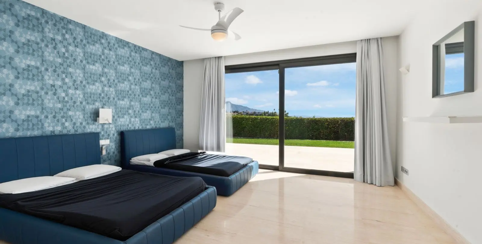 Sale of detached villa in Benahavís 46