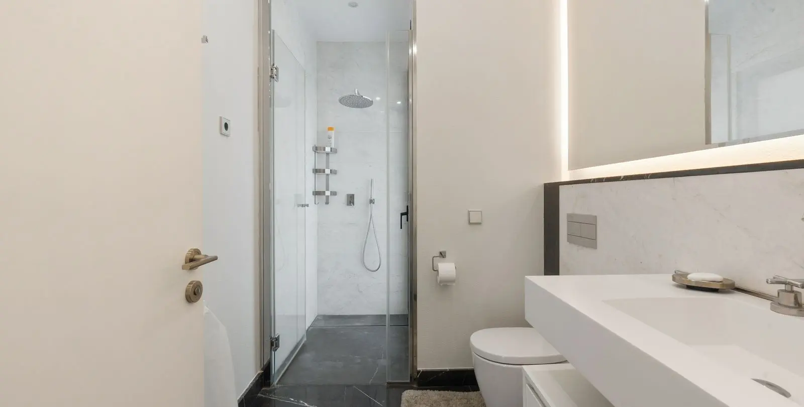 Sale of detached villa in Benahavís 49