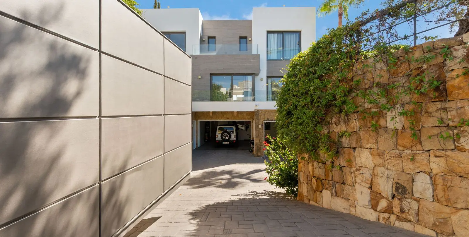 Sale of detached villa in Benahavís 69