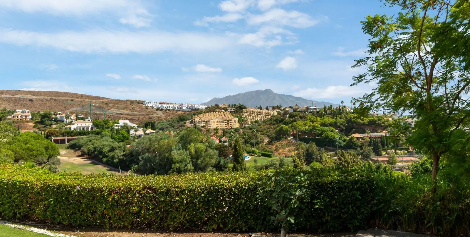 Sale of detached villa in Benahavís 77