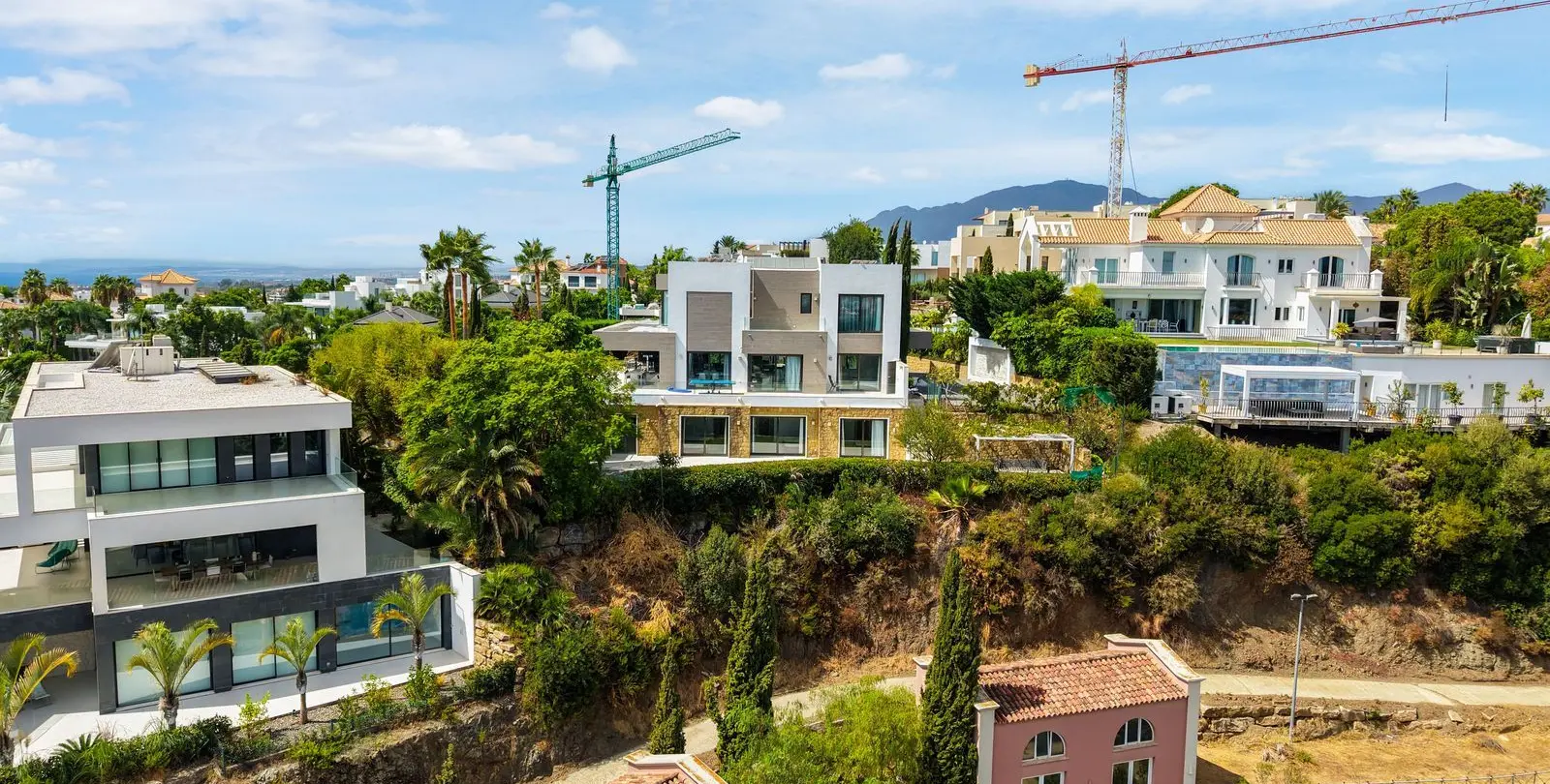 Sale of detached villa in Benahavís 82