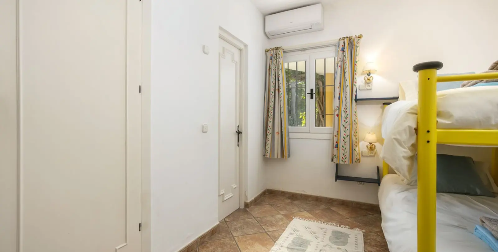Long-term rent of detached villa in Estepona 6