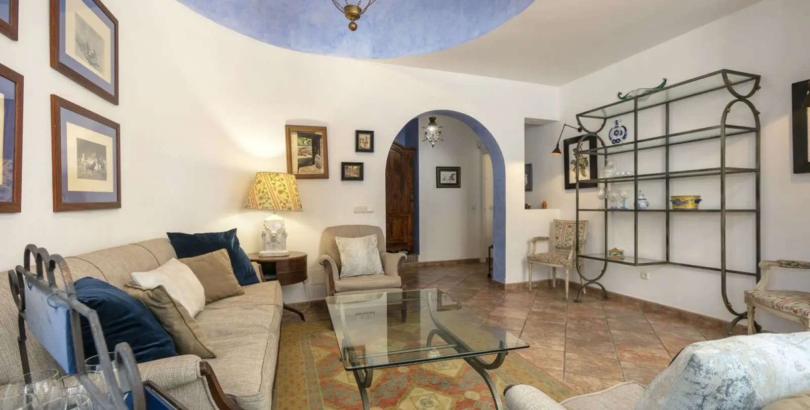 Long-term rent of detached villa in Estepona 9