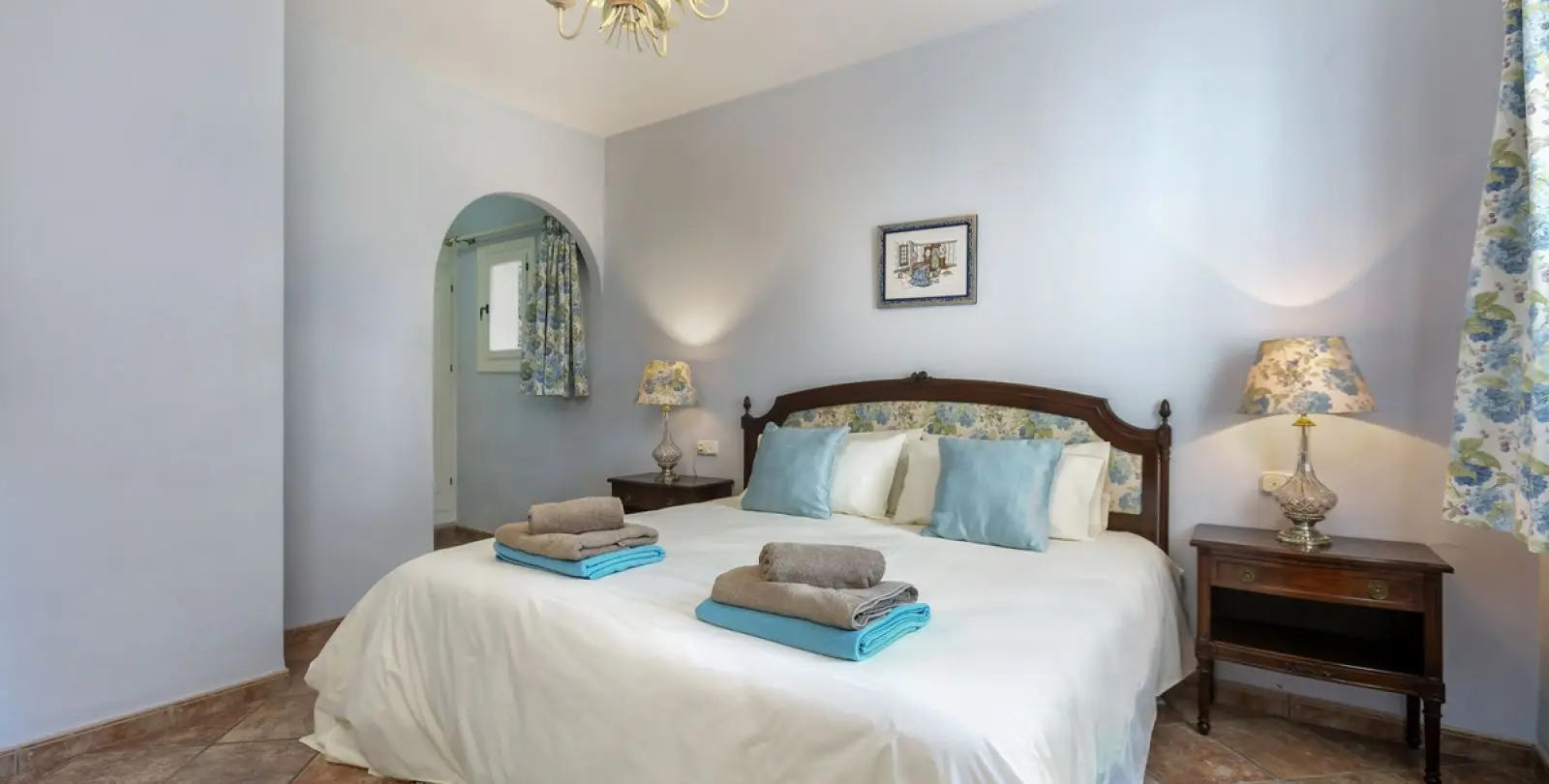 Long-term rent of detached villa in Estepona 12