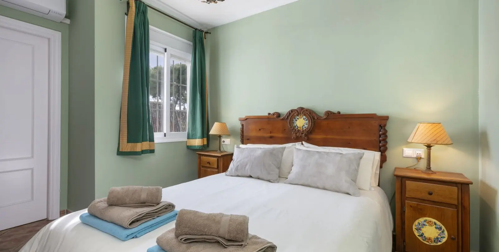 Long-term rent of detached villa in Estepona 27
