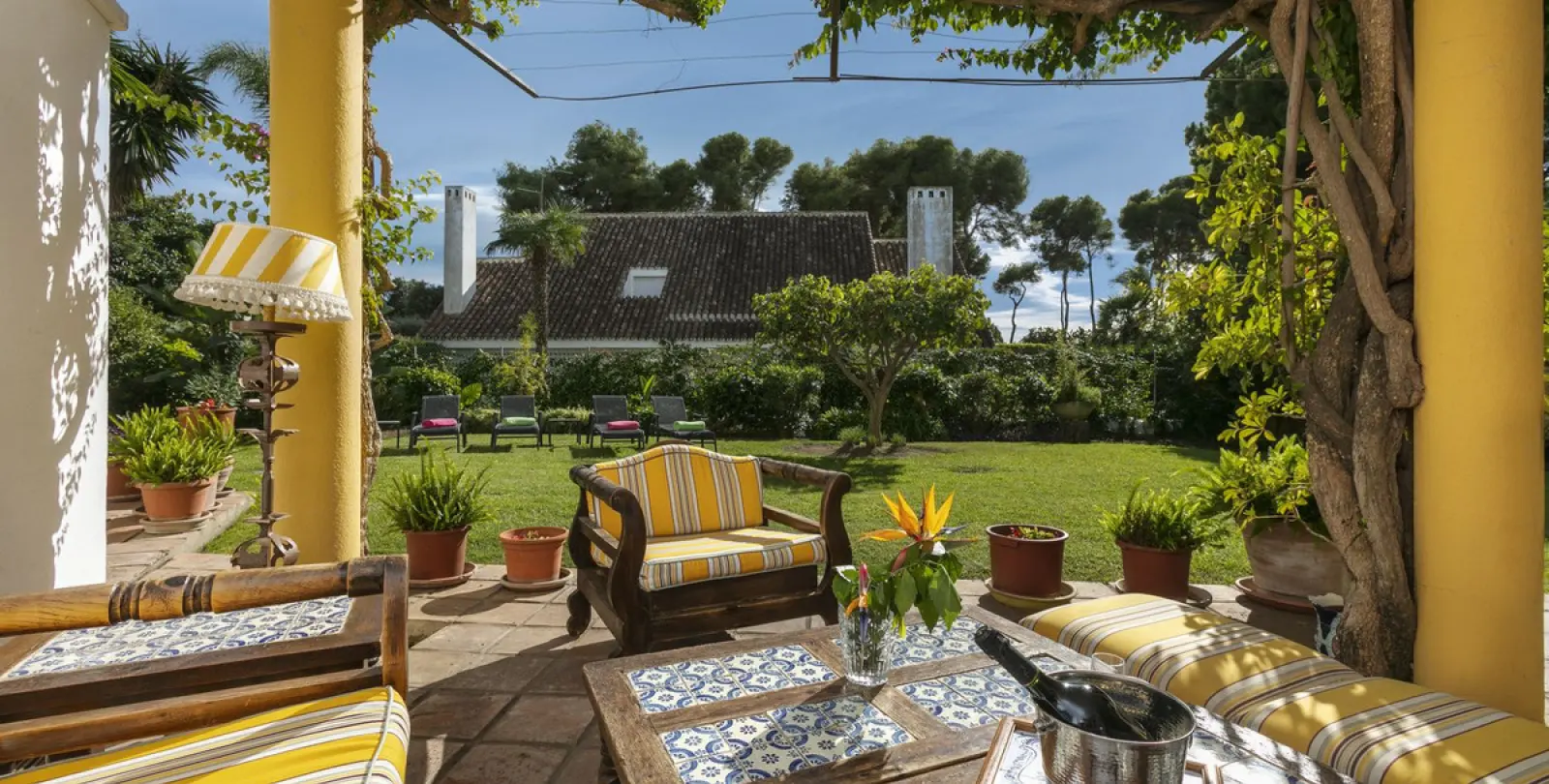 Long-term rent of detached villa in Estepona 38