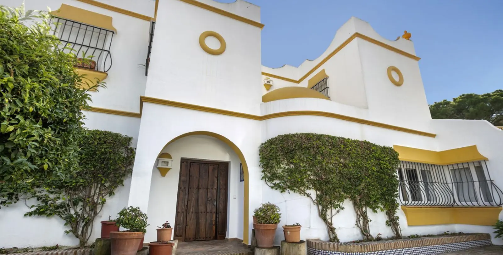 Long-term rent of detached villa in Estepona 52