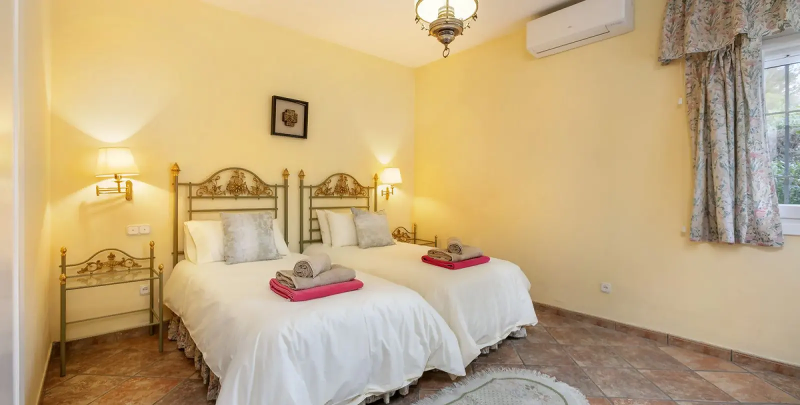 Long-term rent of detached villa in Estepona 58