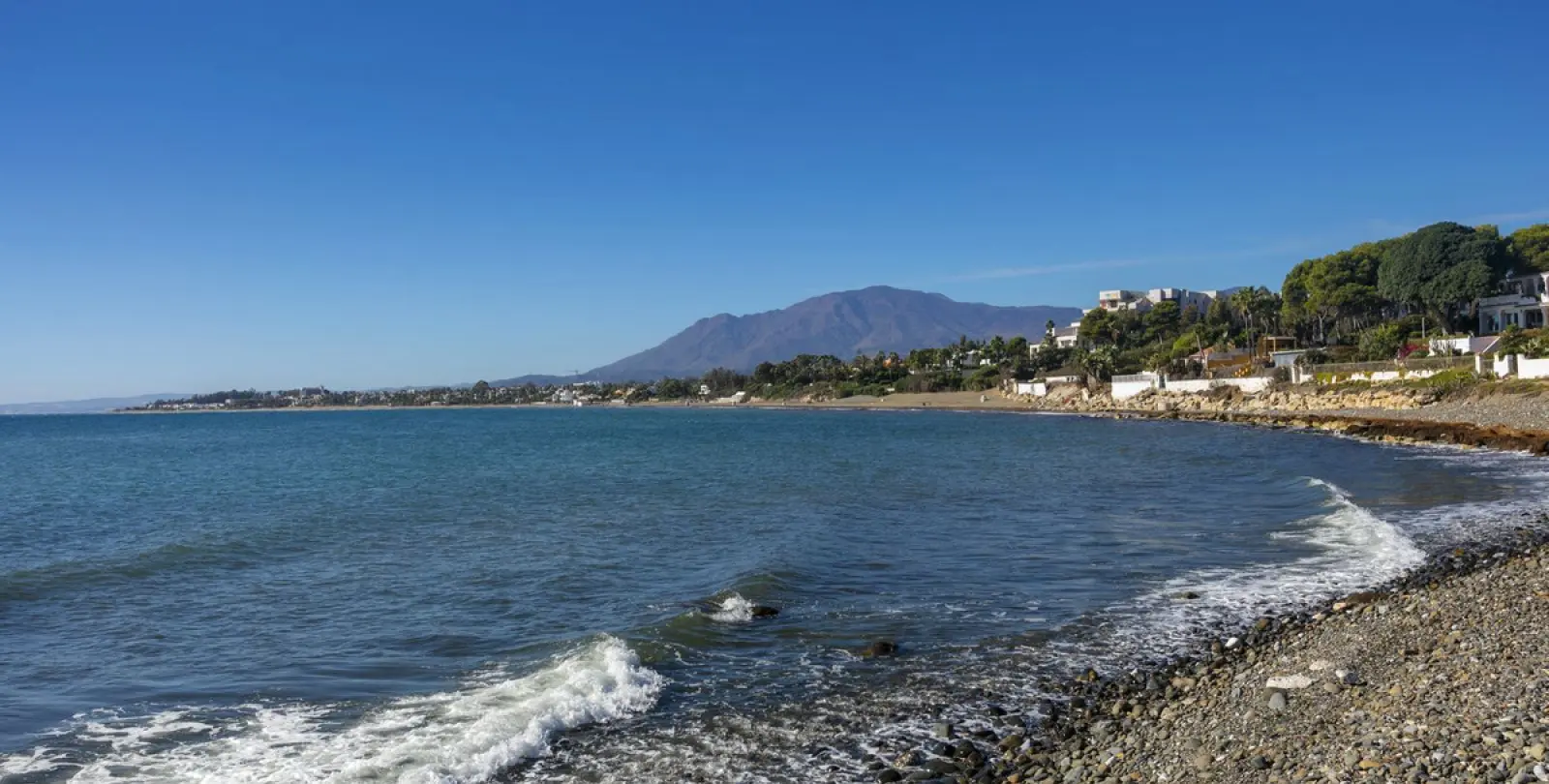 Long-term rent of detached villa in Estepona 62