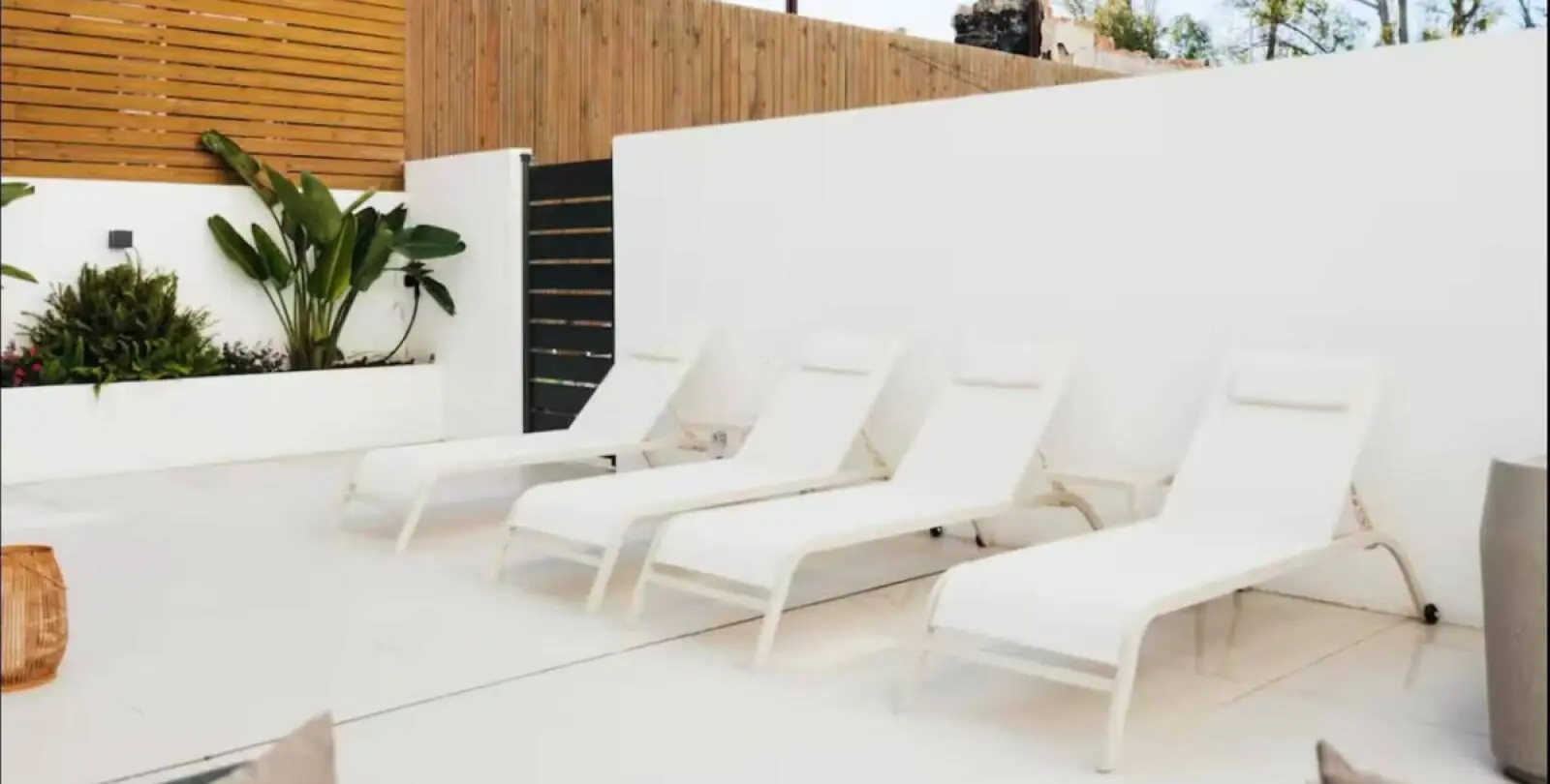 Long-term rent of ground floor apartment in Nueva Andalucía 4