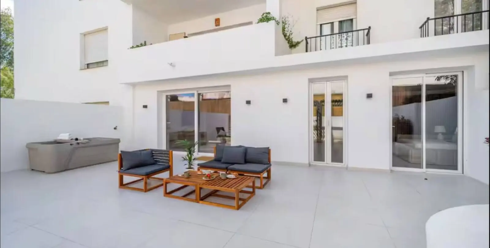 Long-term rent of ground floor apartment in Nueva Andalucía 22