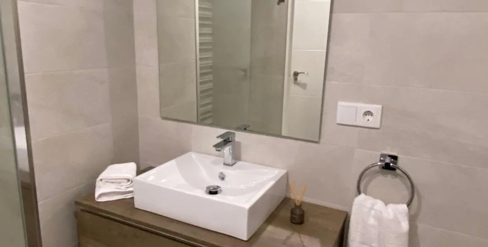 Venta de apartamento en planta baja en Punta Chullera 11