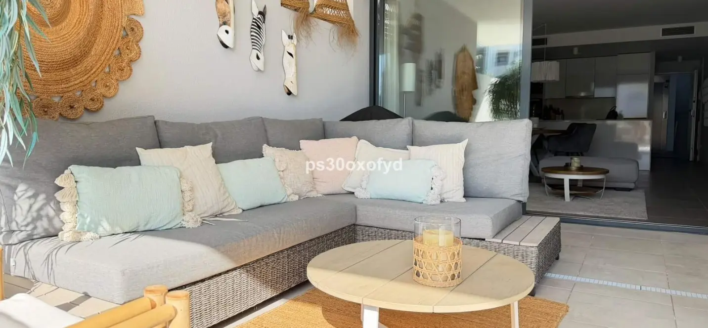 Venta de apartamento en planta baja en La Duquesa 4