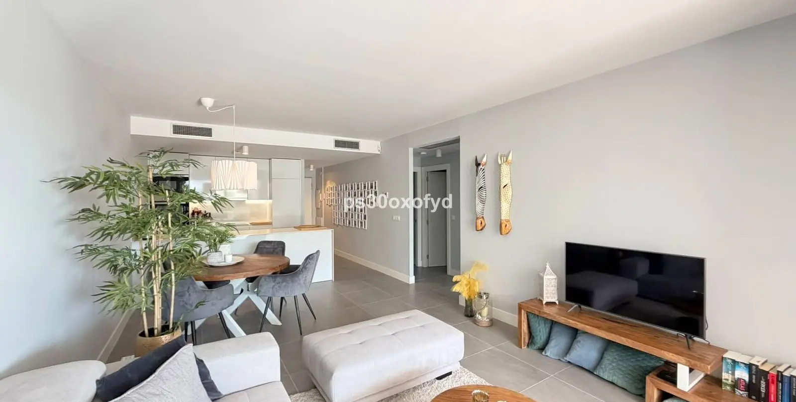 Venta de apartamento en planta baja en La Duquesa 16