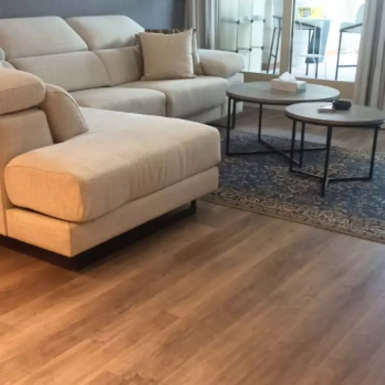 Venta de apartamento en planta media en Nueva Andalucía
