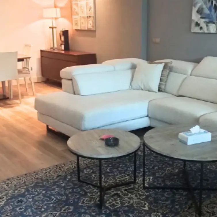 Venta de apartamento en planta media en Nueva Andalucía