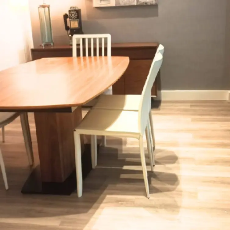 Venta de apartamento en planta media en Nueva Andalucía