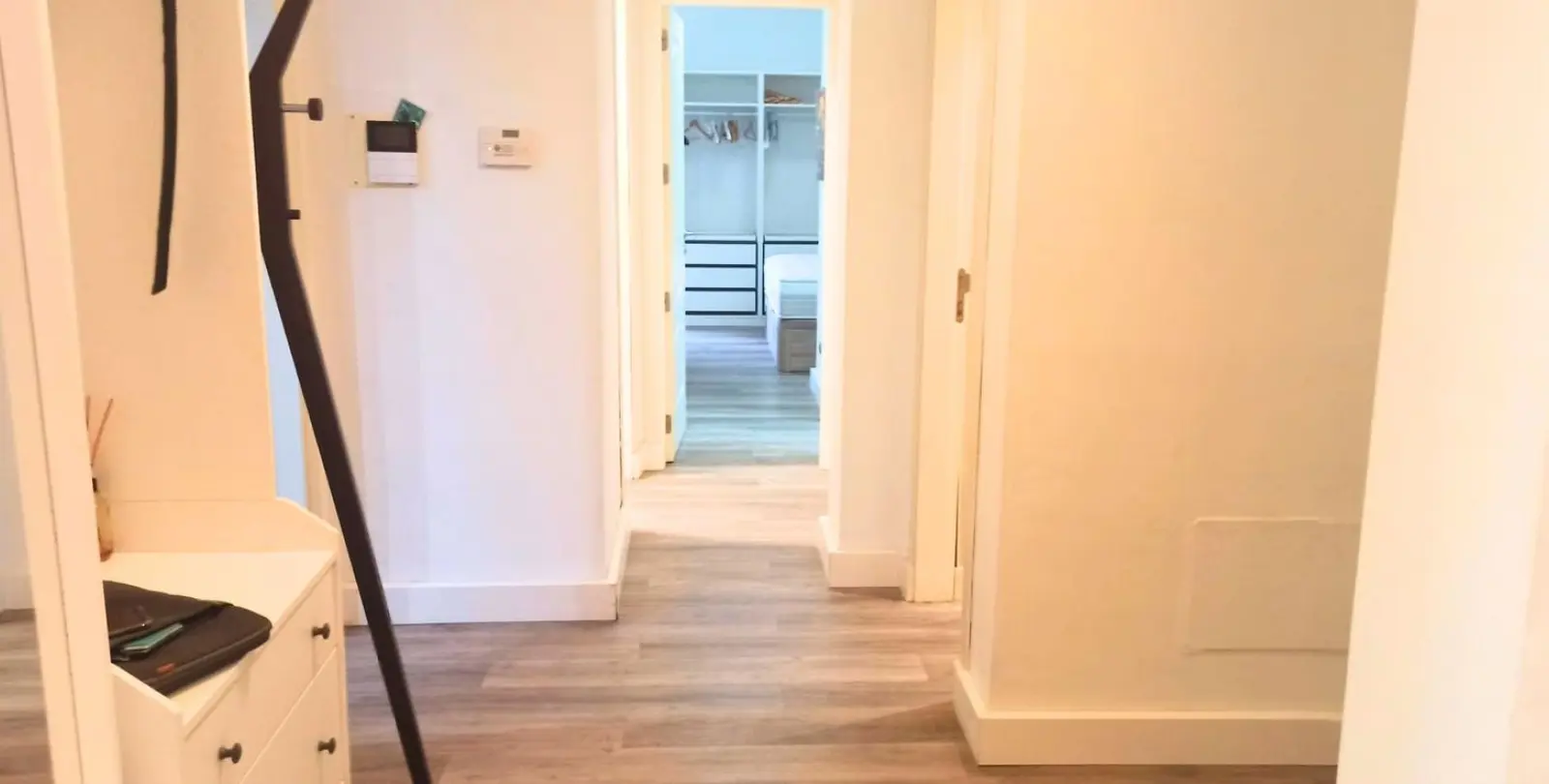 Venta de apartamento en planta media en Nueva Andalucía 8