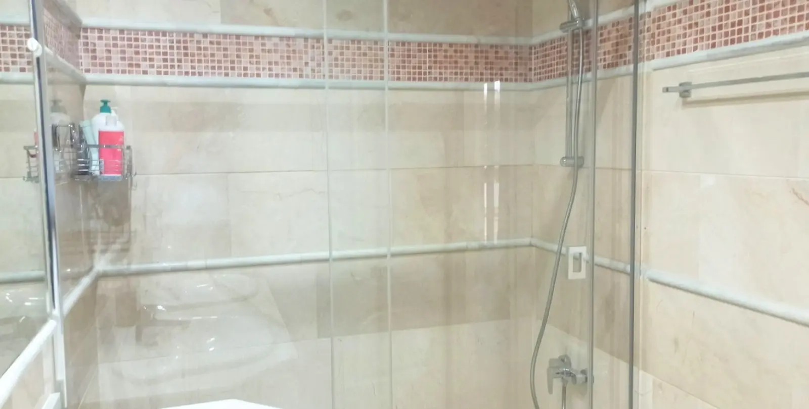 Venta de apartamento en planta media en Nueva Andalucía 11