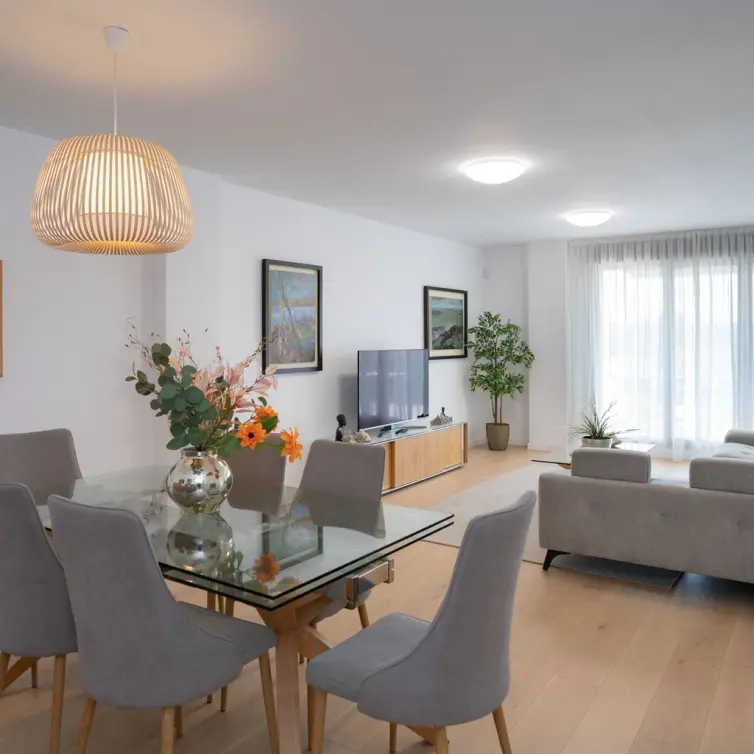 Venta de apartamento en planta media en Málaga Este