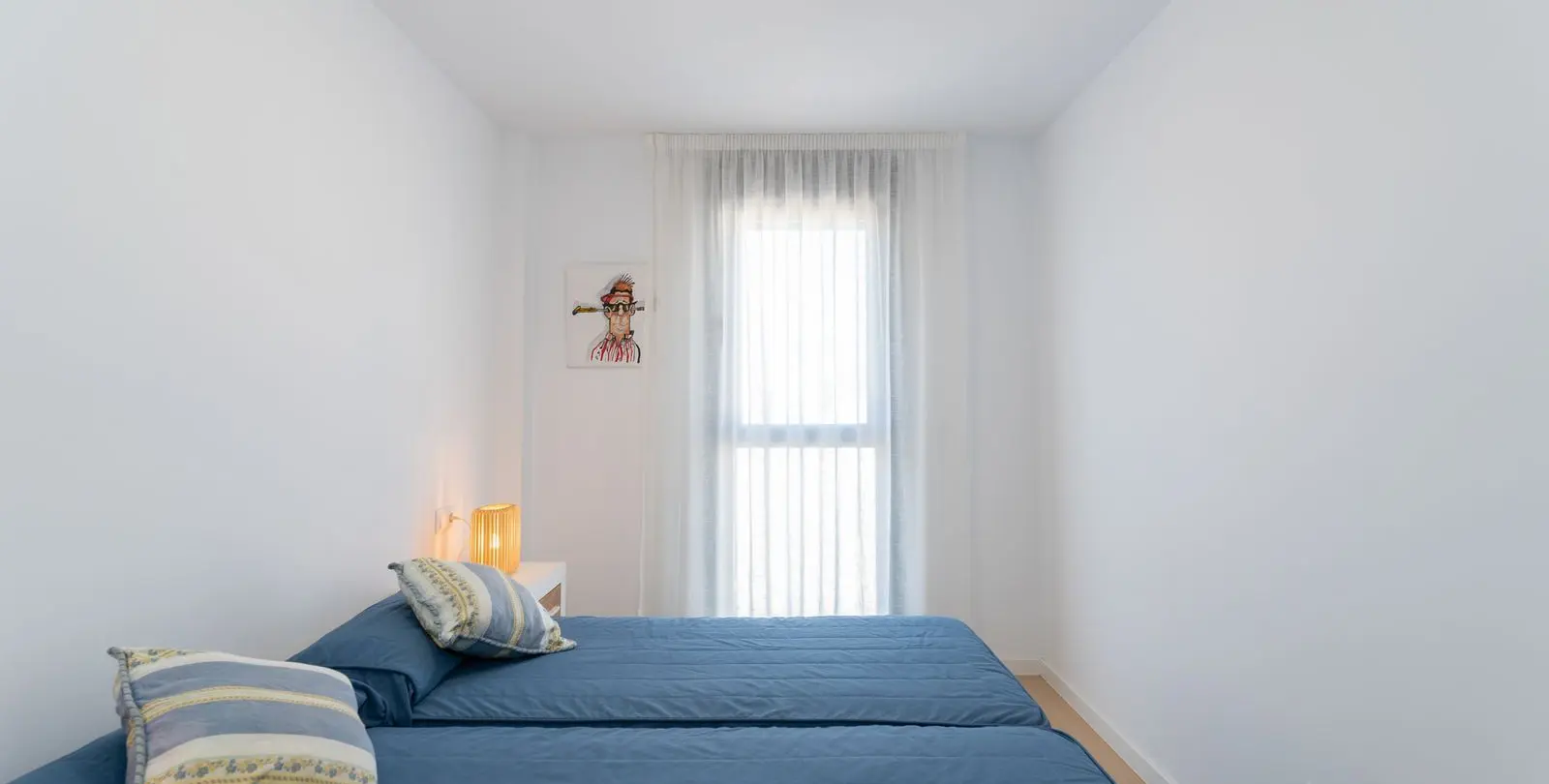 Venta de apartamento en planta media en Málaga Este 23