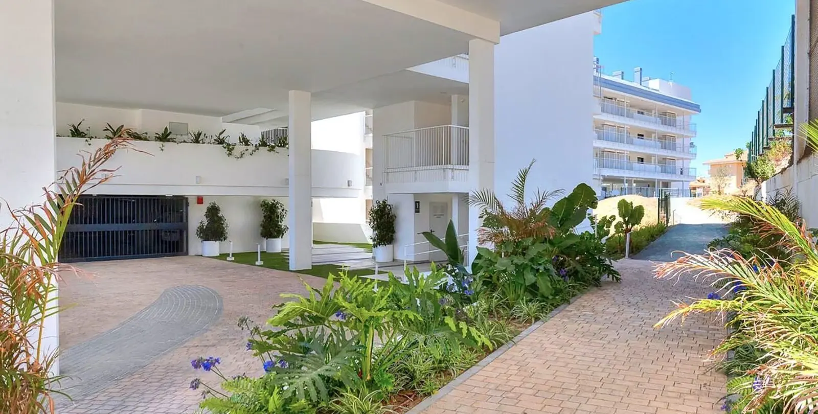 Venta de ático dúplex en Benalmadena Costa 25