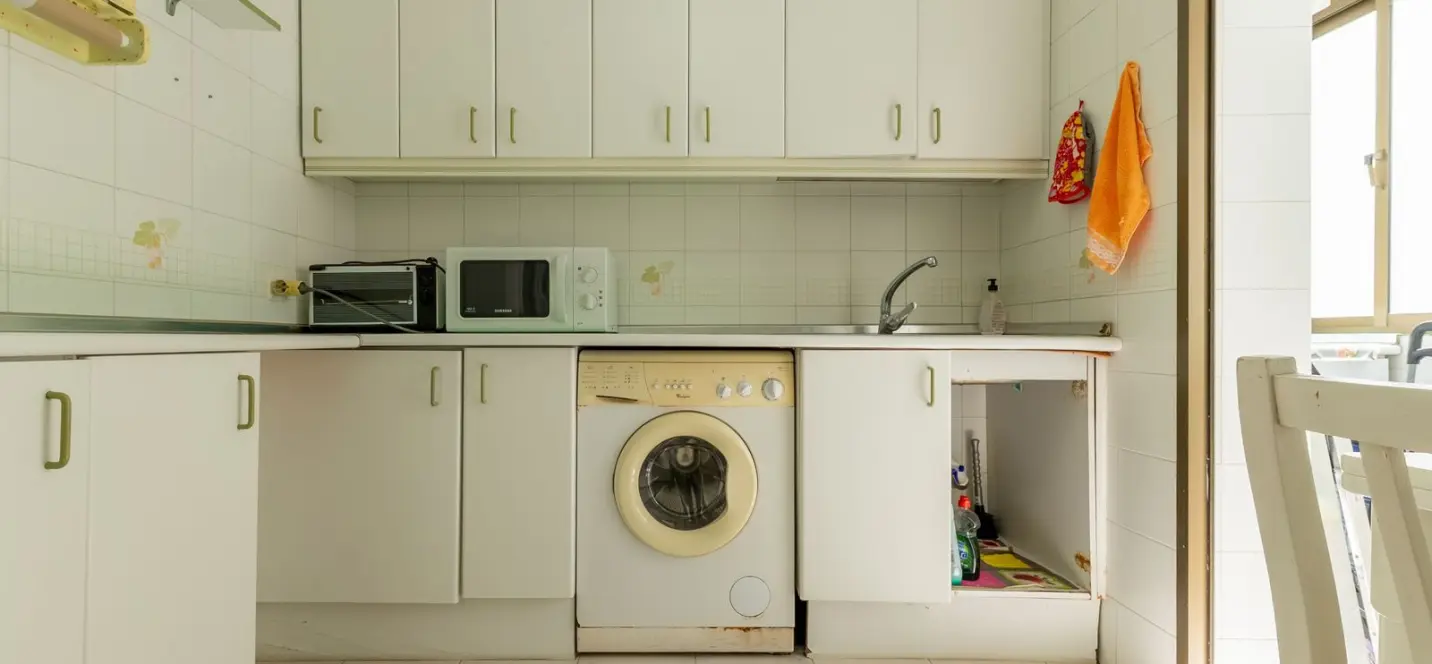Sale of middle floor apartment in Fuengirola 4