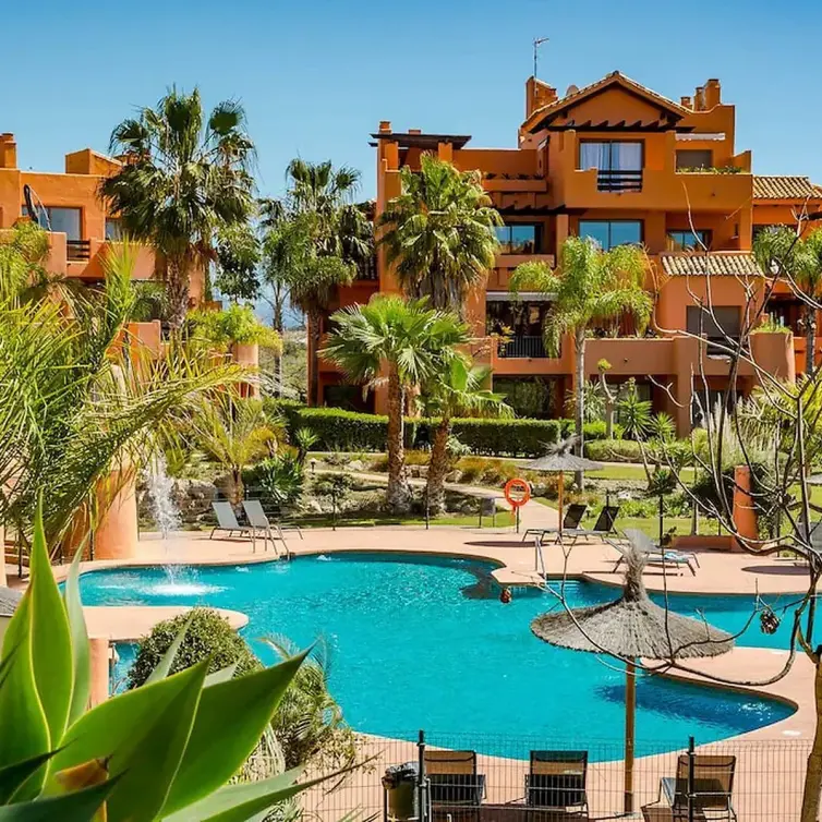 Venta de apartamento en planta baja en New Golden Mile