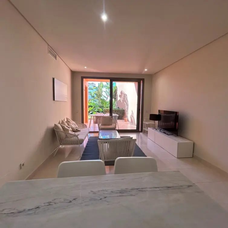 Venta de apartamento en planta baja en New Golden Mile