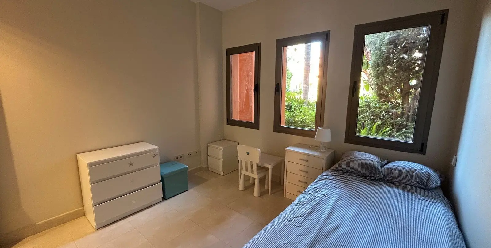 Venta de apartamento en planta baja en New Golden Mile 15