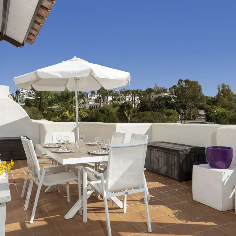 Sale of middle floor apartment in Selwo