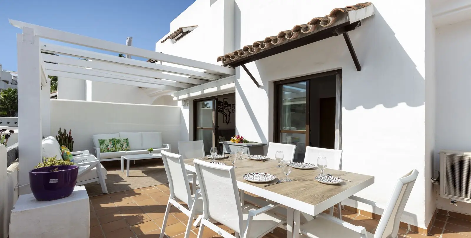 Sale of middle floor apartment in Selwo 3