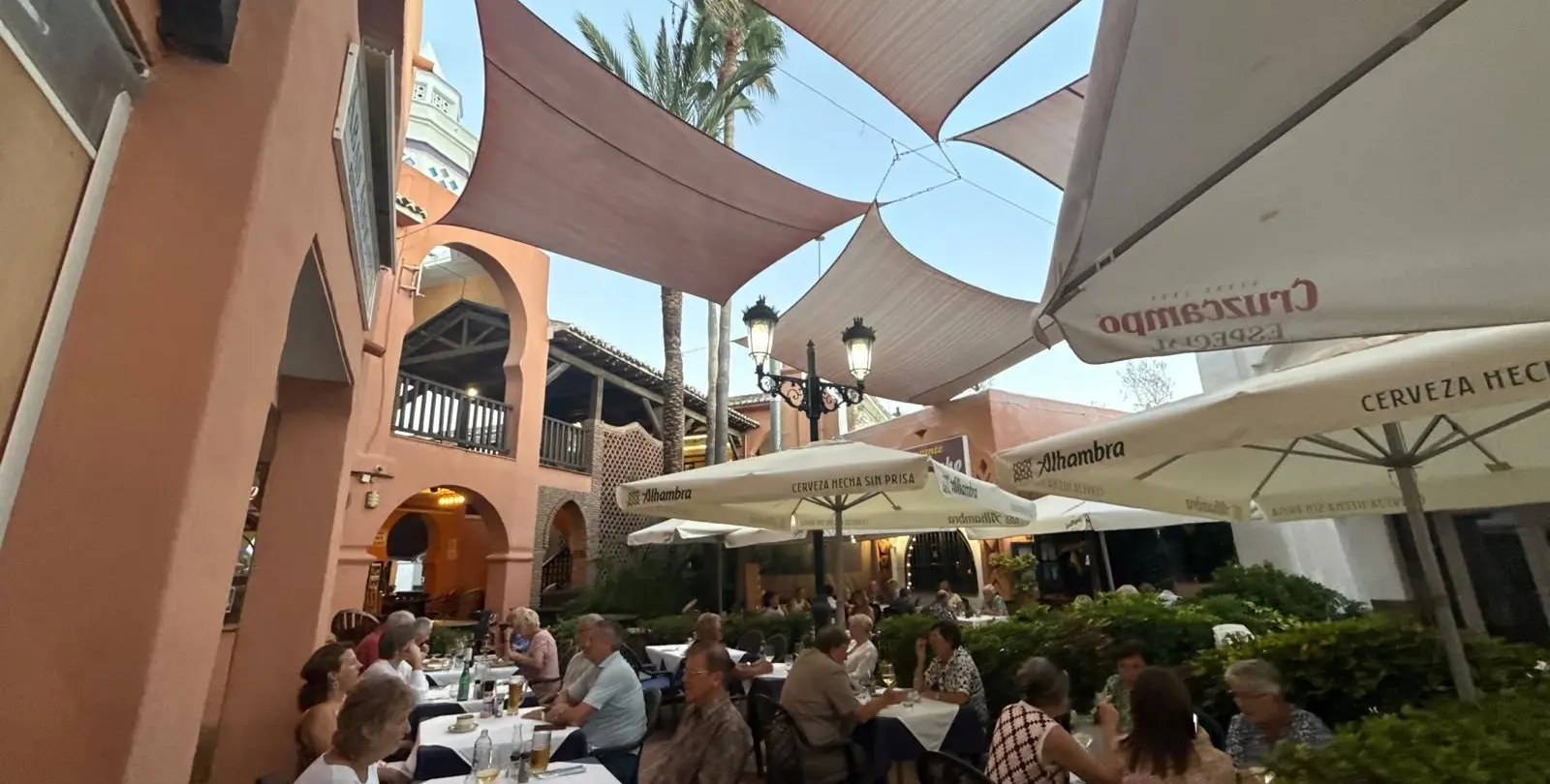 Venta de restaurante en Calahonda 2