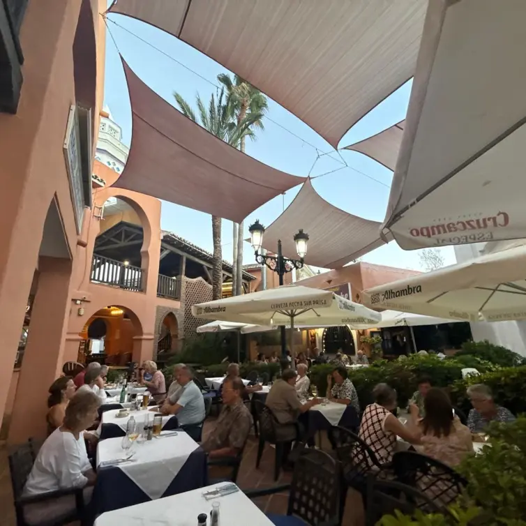 Venta de restaurante en Calahonda