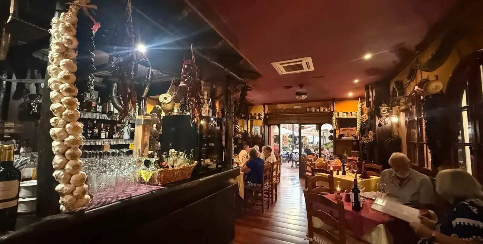 Venta de restaurante en Calahonda 11