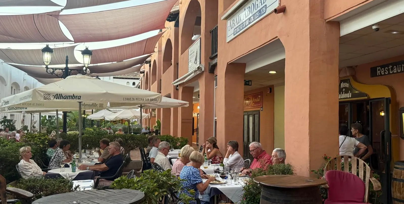 Venta de restaurante en Calahonda 18