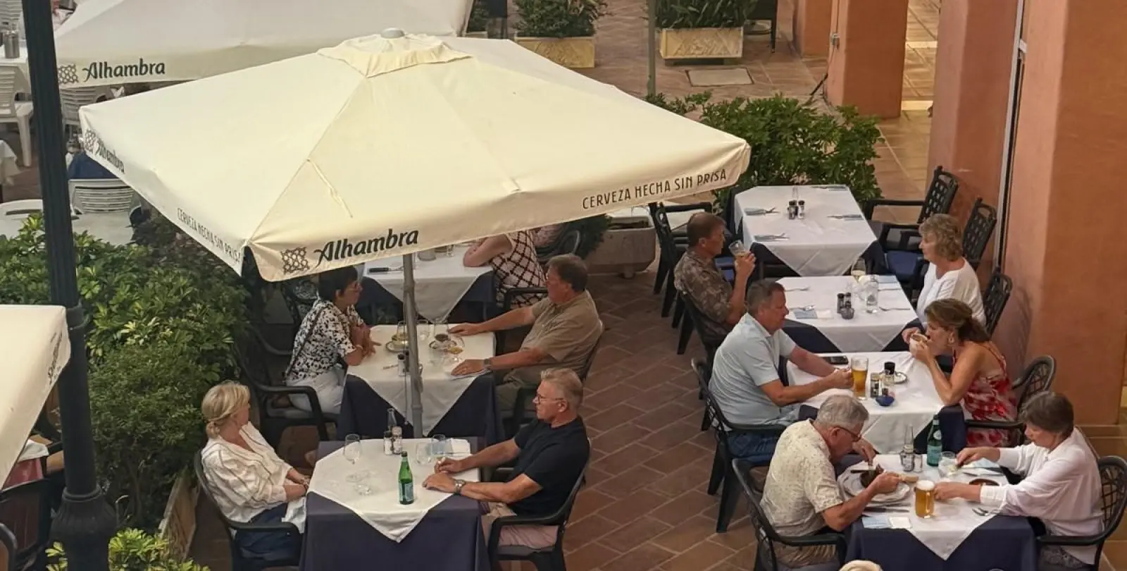 Venta de restaurante en Calahonda 22
