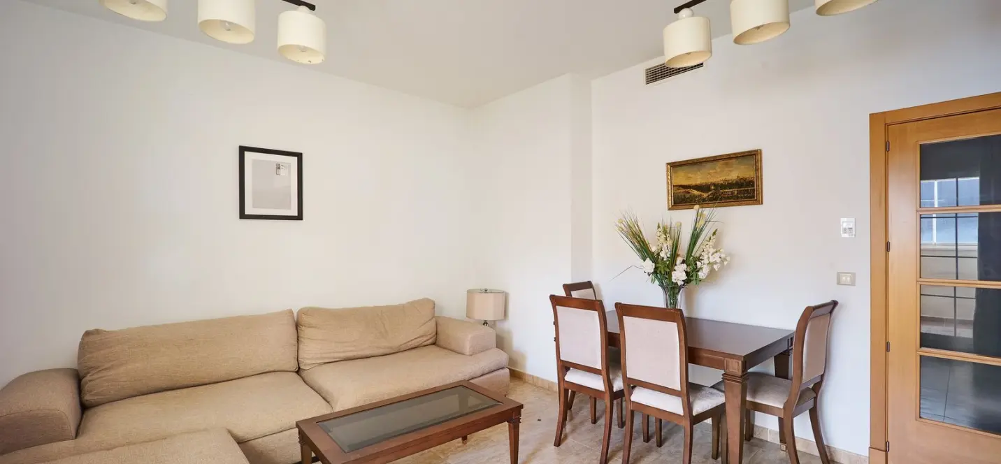 Sale of penthouse in Estepona 2