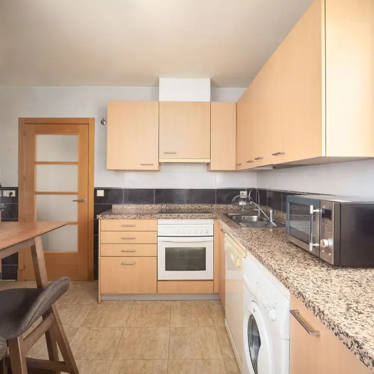 Sale of penthouse in Estepona