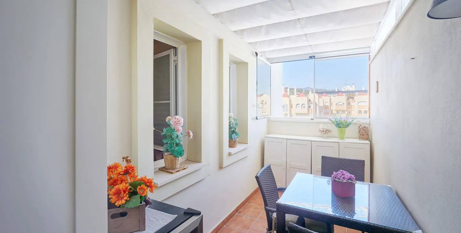Sale of penthouse in Estepona 8