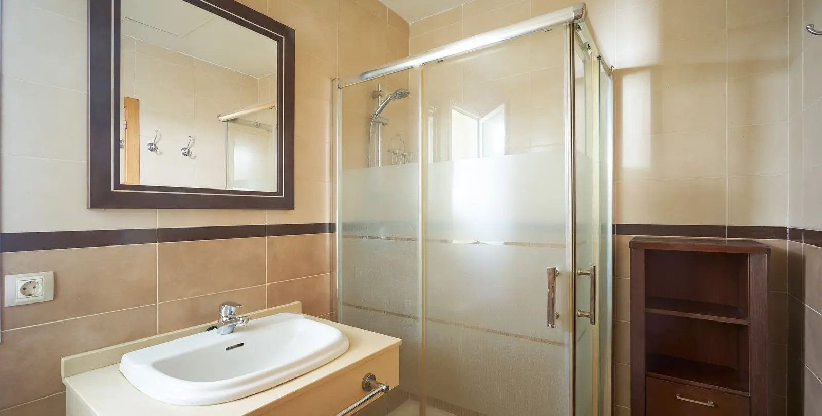 Sale of penthouse in Estepona 13
