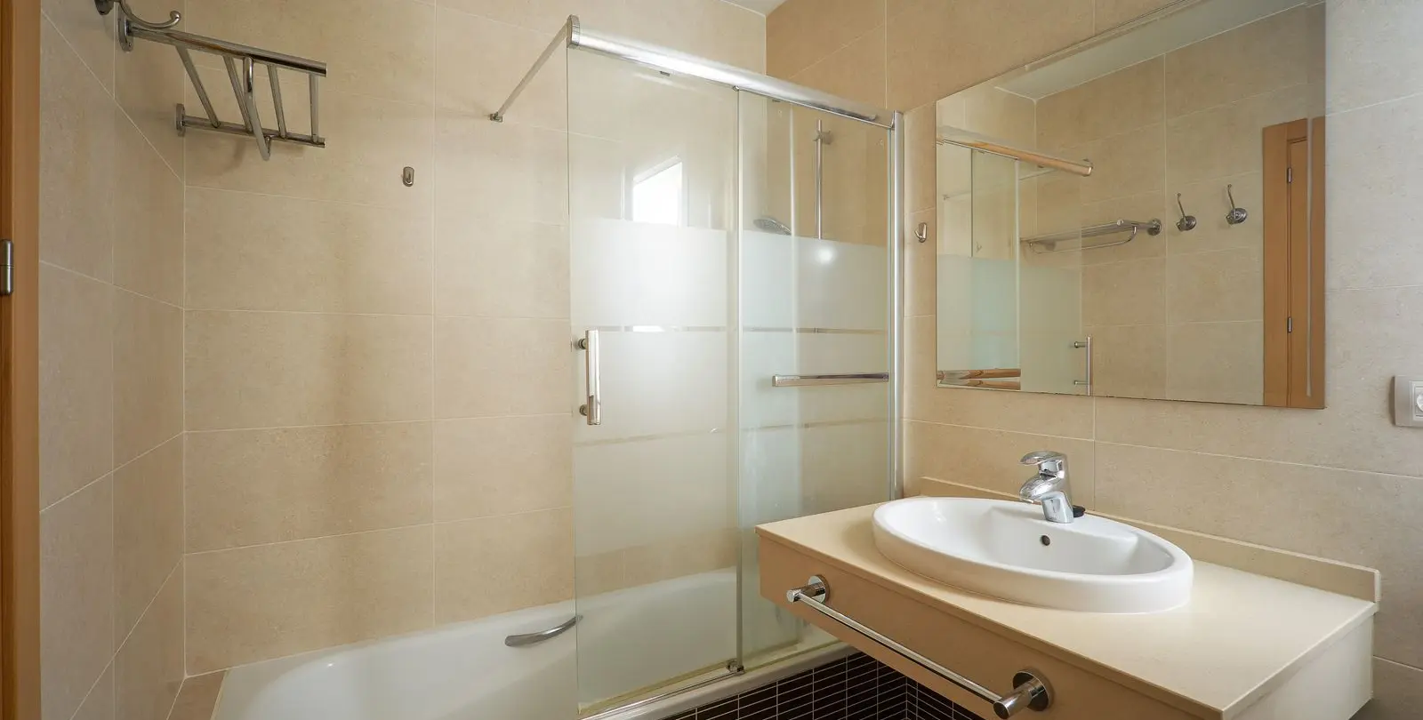 Sale of penthouse in Estepona 14