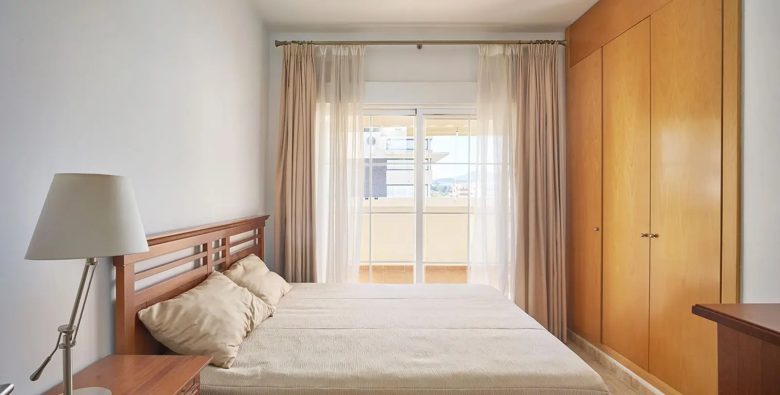 Sale of penthouse in Estepona 15